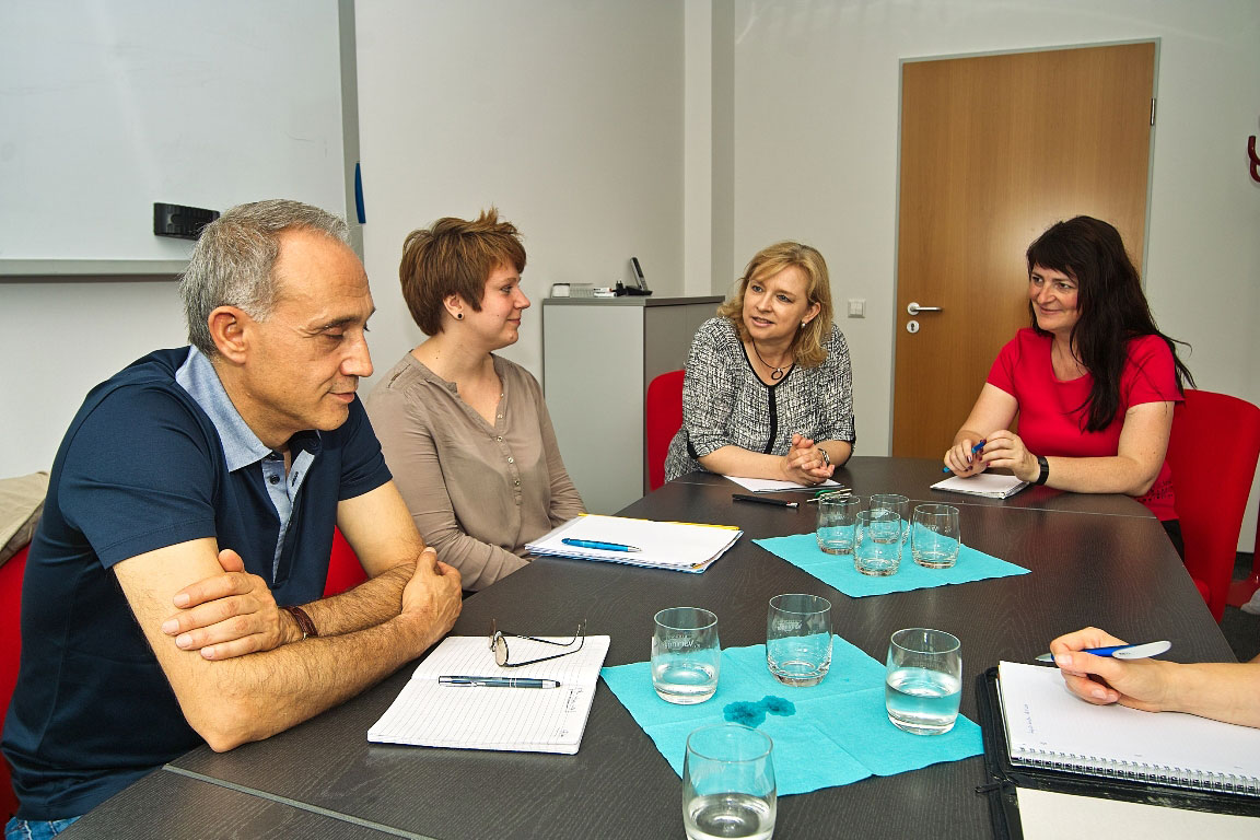 Informationen aus erster Hand: Erfahrungsaustausch zum Projekt "MobiPro-EU" Informationen aus erster Hand: Erfahrungsaustausch zum Projekt "MobiPro-EU"-2