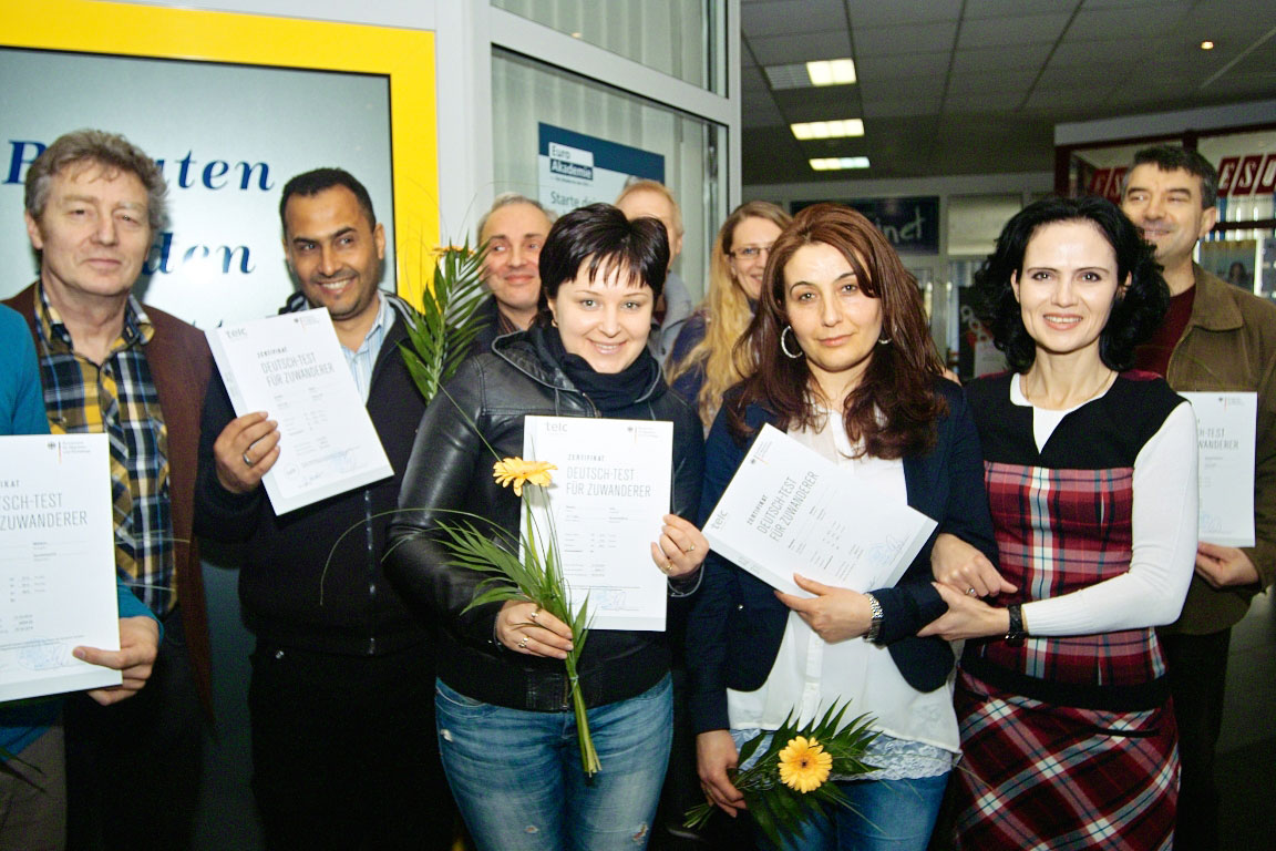 Feierliche Zeugnisübergabe im Integrationskurs Feierliche Zeugnisübergabe im Integrationskurs-3