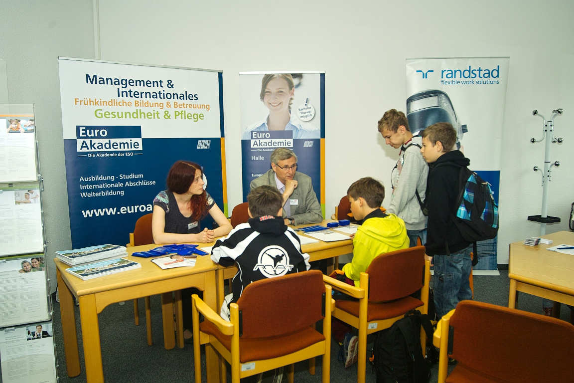 Tag der offenen Tür im Bildungs- und Technologiezentrum der Handwerkskammer Tag der offenen Tür im Bildungs- und Technologiezentrum der Handwerkskammer-1
