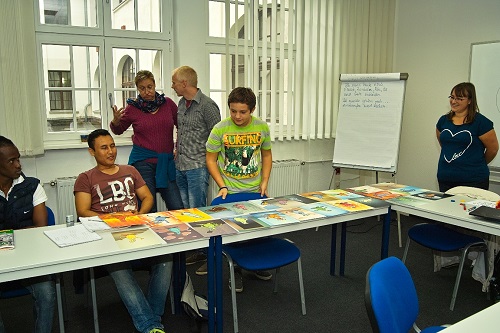 Mit interkultureller Begegnung zum Abbau von Ängsten und Vorurteilen beitragen! Mit interkultureller Begegnung zum Abbau von Ängsten und Vorurteilen beitragen!-8