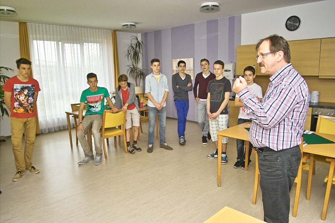 Jungen-Zukunftstag: Boys`Day am 25. April 2013 Jungen-Zukunftstag: Boys`Day am 25. April 2013-3