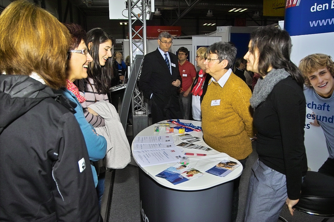 Euro-Schulen Halle auf der Bildungsmesse „Chance 2013“ Euro-Schulen Halle auf der Bildungsmesse „Chance 2013“-11