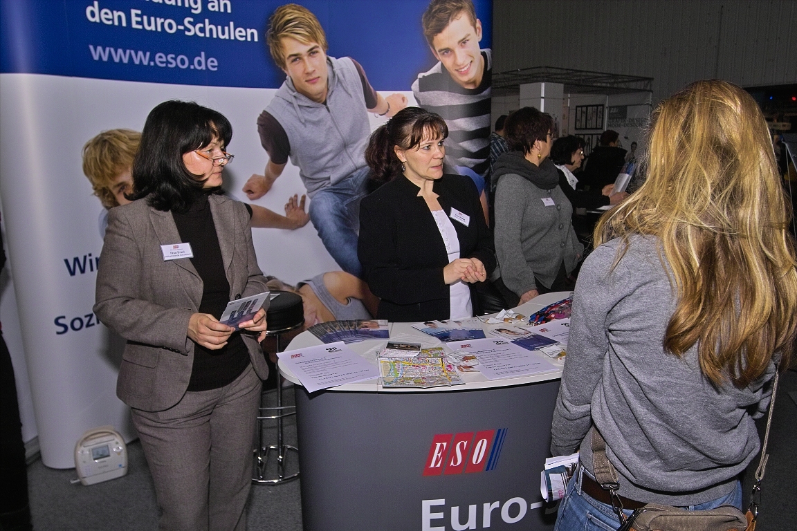 Euro-Schulen Halle auf der Bildungsmesse „Chance 2013“ Euro-Schulen Halle auf der Bildungsmesse „Chance 2013“-8