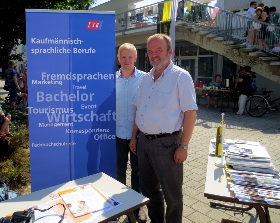 Sommerfest der Landsmannschaften der Deutschen aus Russland mit den Euro-Schulen Halle Sommerfest der Landsmannschaften der Deutschen aus Russland mit den Euro-Schulen Halle-3