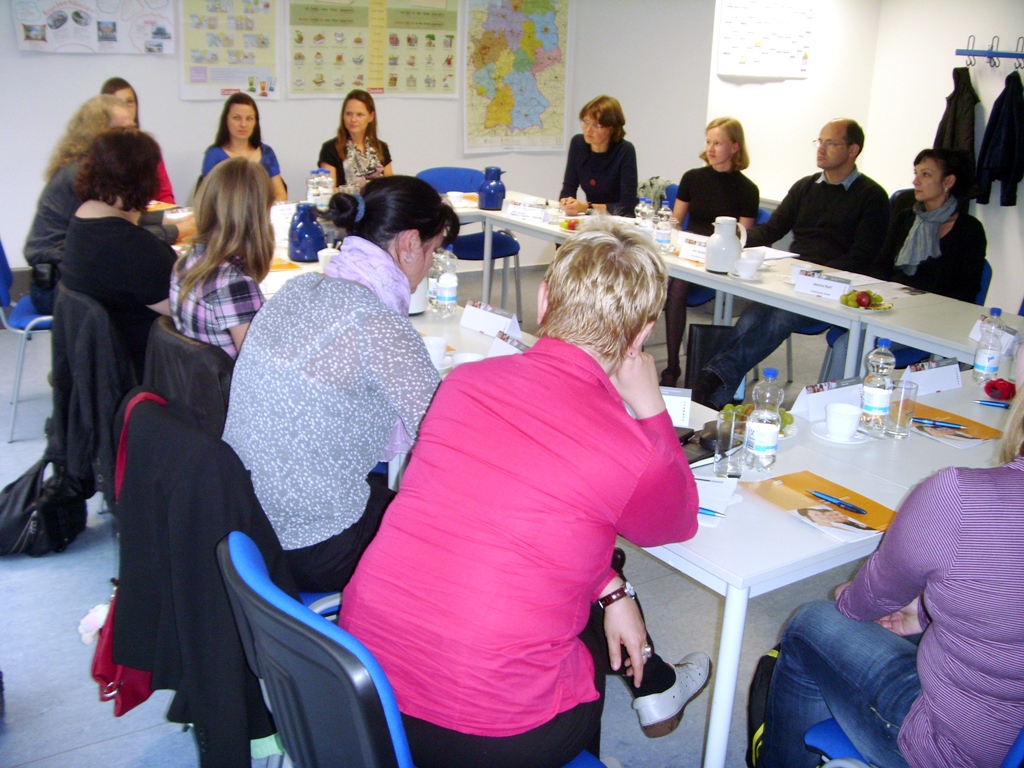 Euro-Schulen Leipzig zum Thema "Fachkräftegewinnung" bei den Interkulturellen Wochen Euro-Schulen Leipzig zum Thema "Fachkräftegewinnung" bei den Interkulturellen Wochen-2