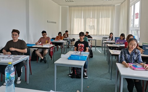 B2-Sprachkurs für unsere neuen Vietnames*innen gestartet B2-Sprachkurs für unsere neuen Vietnames*innen gestartet-2
