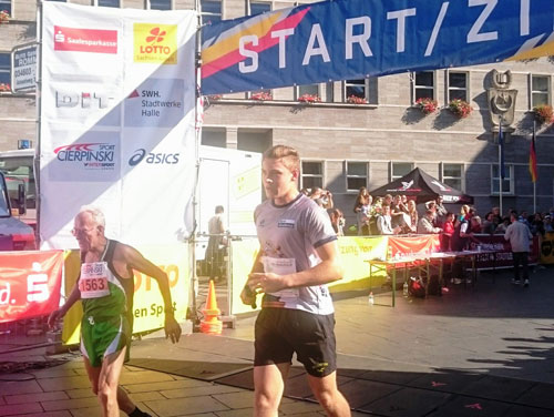 Erfolgreich beim 16. Mitteldeutschen Marathon Erfolgreich beim 16. Mitteldeutschen Marathon-3